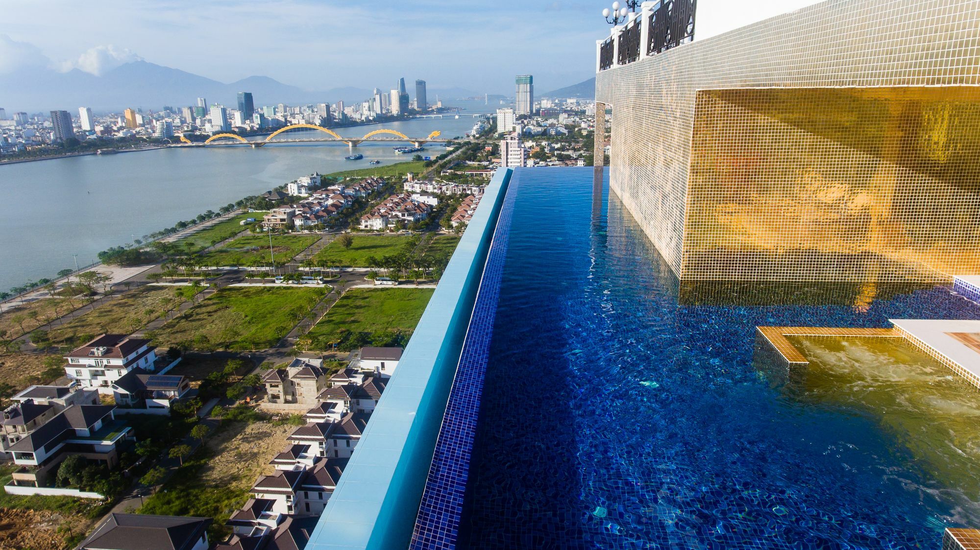 Fivitel 4* Đà Nẵng
